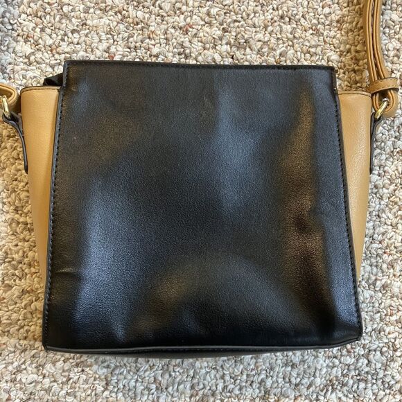 TravelSmith Crossbody Bag RFID Safe Black Tan Brown Classic Color Block Preppy - Picture 4 of 13